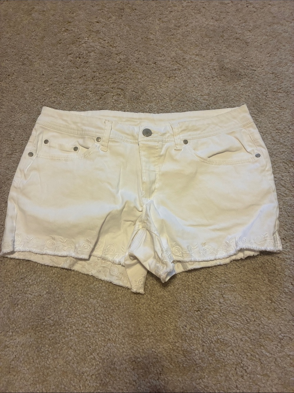Faded Glory White Women's Embroidered Denim Shorts